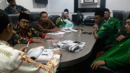 Buku Panduan Siswa SD Sebut NU Radikal