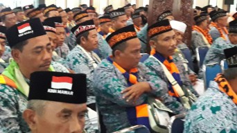 Sebelum Meninggal, CJH Asal Lamongan Pingsan di Pesawat