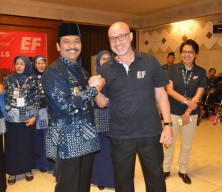 Tingkatkan Kompetensi Guru SD, Pemkab Gresik Ngebon Pembicara dari Inggris