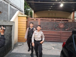Rumah Mantan Ajudan Pakde Karwo Digeledah KPK