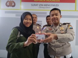 Satlantas Gresik Resmi Luncurkan Smart SIM, Seperti Apa?
