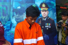 Ancam Sebar Video Mesum saat Minta Jatah Ngesek