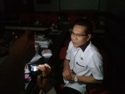Hearing dengan PKL, Agenda Komisi B DPRD Surabaya Diwarnai Mati Lampu