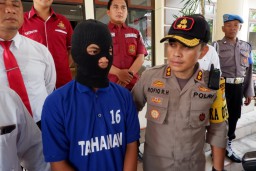 Ibunya Diperkosa, Siswa SMK Habisi Tetangga