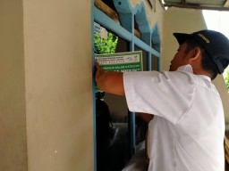 Dipasang Stiker 'Keluarga Miskin', Puluhan Warga Gresik Pilih Mundur Sebagai Penerima PKH