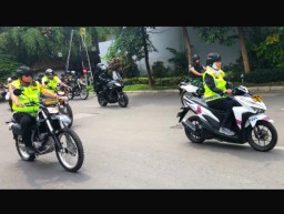 Gubernur Khofifah Sidak Gereja Naik Motor