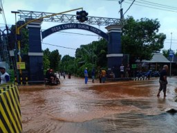 Lagi, Desa Kelahiran Bupati Gresik Kebanjiran