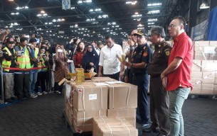 Bea Cukai Gagalkan Impor Pulpen Palsu dari China di Pelabuhan Tanjung Perak