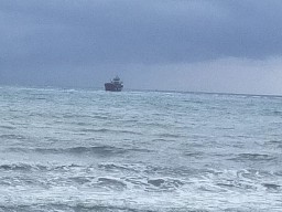 Kapal Muatan Minyak Mentah yang Terdampar di Bawean Nyaris Tenggelam