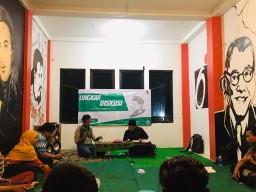 Diskusi Buku, Gusdurian Gresik Ulas Pelengseran Presiden Keempat RI