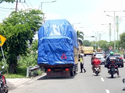 Kelebihan Muatan, Lima Truk Terjaring Operasi 