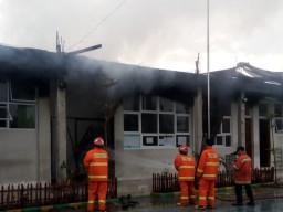 Korsleting Listrik Saat Hujan, MTS Ma'arif Sidomukti Terbakar