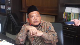 Ukuran Kesalehan Sosial di LKPJ Gubernur Khofifah Dipertanyakan DPRD Jatim