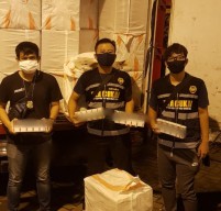 Bea Cukai Jatim Sita 3,1 Batang Rokok Polos dan Berpita Palsu