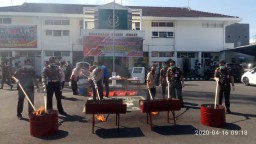 Rekapan Togel Hingga Ponsel Jutaan Dibakar Kejaksaan Negeri Jember