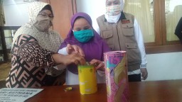 Siswa SD di Surabaya Ini Ikhlas Sumbangkan Tabungannya Rp 1 Juta untuk Beli APD