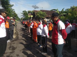 Genta  Semprotkan Disinfektan ke Seluruh Kecamatan di Trenggalek