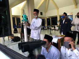 Hilal Terlihat di Bukit Condrodipo, Besok Puasa Ramadan