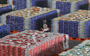 Aneka Bahan Pokok Murah di Lumbung Pangan Jatim di Jatim Expo