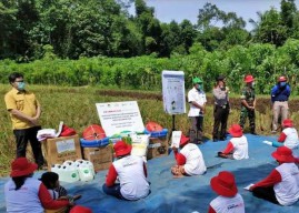 Petrokimia Gresik Panen Padi Inpari di Kabupaten Ngawi