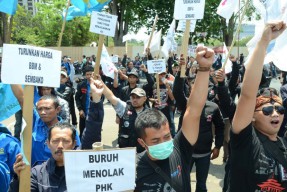 Ada 32.787 Pekerja yang Kena PHK dan Dirumahkan