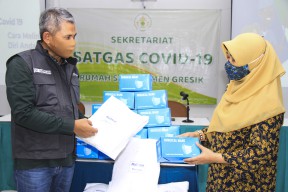 UPZ Semen Indonesia Salurkan Bantuan di Lamongan dan Gresik
