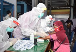 Lamongan Terus Gencar Rapid Tes Massal di Pasar dan TPI