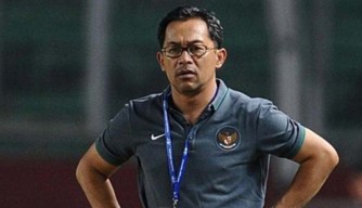 Aji Santoso Dukung Satu Laga Lima Kali Ganti Pemain