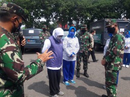 Gubernur dan Pangkoarmada II Tinjau Dapur Umum