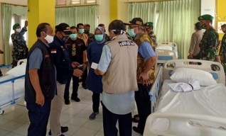 RS Darurat Covid Surabaya  Ditinjau Forkopimda Jatim