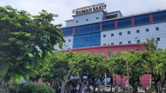 Gelar Rapid dan Swab Tes Massal, Beberapa Tenaga Kesehatan RS Unair Positif Covid-19