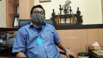ASN DPRD Jatim Bagikan 500 Paket Sembako