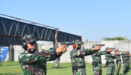 Yonmarhanlan V Gelar Latihan Tembak Bersama