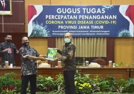 Unbraw Serahkan Buku Pedoman Kampung Tangguh Kepada Pemprov Jatim
