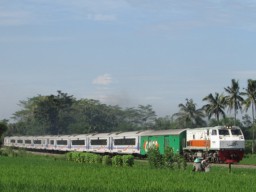 Penumpang KA Wajib Tes Bebas Covid dengan Masa Berlaku 14 Hari
