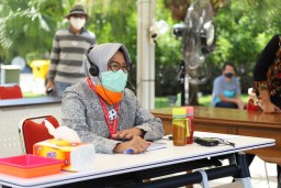 Disentil Presiden Soal Kepatuhan Warganya, Risma Tak Terima