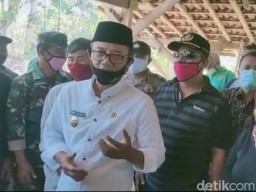 Warganya Mampu Pindahkan Rumah dalam Semalam, Bupati Ngawi : Ini Jalan Tuhan Menolong Umatnya