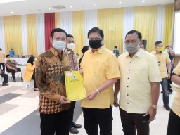 Sekda Yuhronur dan Kiai Abdul Rouf Kantongi Dua Rekom, Syarat Minimal 20 Persen Terpenuhi