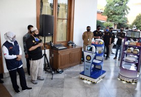 Unesa Ciptakan Robot untuk Merawat Pasien Positif Covid