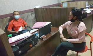 WA Kades di Jombang Dipolisikan Perempuan Cantik