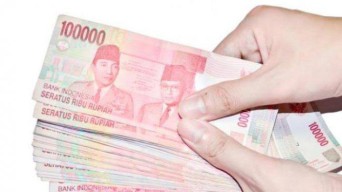 Kades dan Perangkat Desa di Nganjuk Terima BLT Khusus Petani dari Kementerian Pertanian
