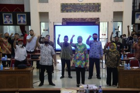 Pekerja Seni di Kabupaten Jember Dapat Bantuan