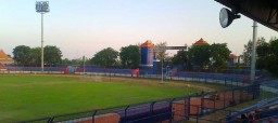 Persela Bertahan di Surajaya