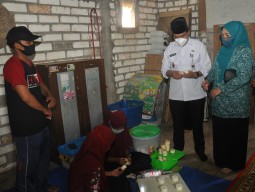 Wabup Qosim Dorong Usaha Kreatif Rumahan di Tengah Pandemi