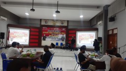 Ajak Awak Media, Kapolres Tuban Minta Bersama Terapkan Proptokol Kesehatan