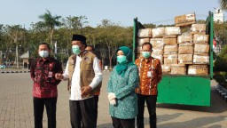 Bupati Sambari Canangkan Gerakan 26 Juta Masker di Kabupaten Gresik