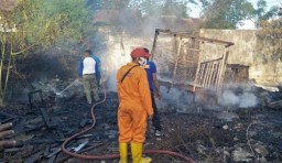 Gudang Barang Antik Di Situbondo Terbakar