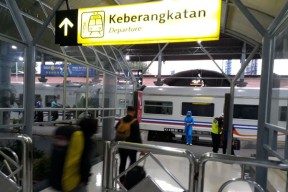 Perjalanan Kereta Api KAI Daop 8 Naik 60,8 Persen