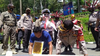 Masuk Kawasan Wisata  Pacet Gak Pakai Masker, Yuk Ikuti Perintah Kapolres Mojokerto