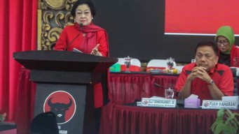 Rekomendasi PDIP Tahap III Diumumkan, Bacabup Gresik Yani  dan Tuban Setiajit Hadir di PDIP Jatim